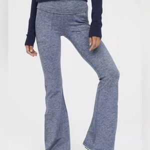 NWT Offline by Aerie Foldover Hi-Rise The Hugger Flare Leggings